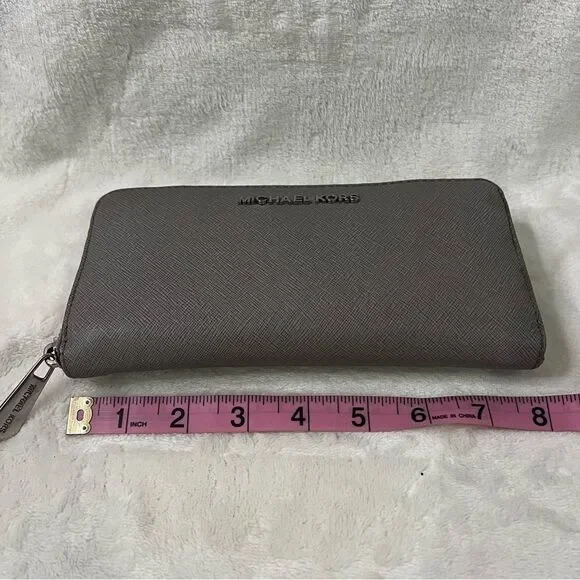 Michael Kors Large Pebbled Leather Continental Wallet Grey Zip Around
